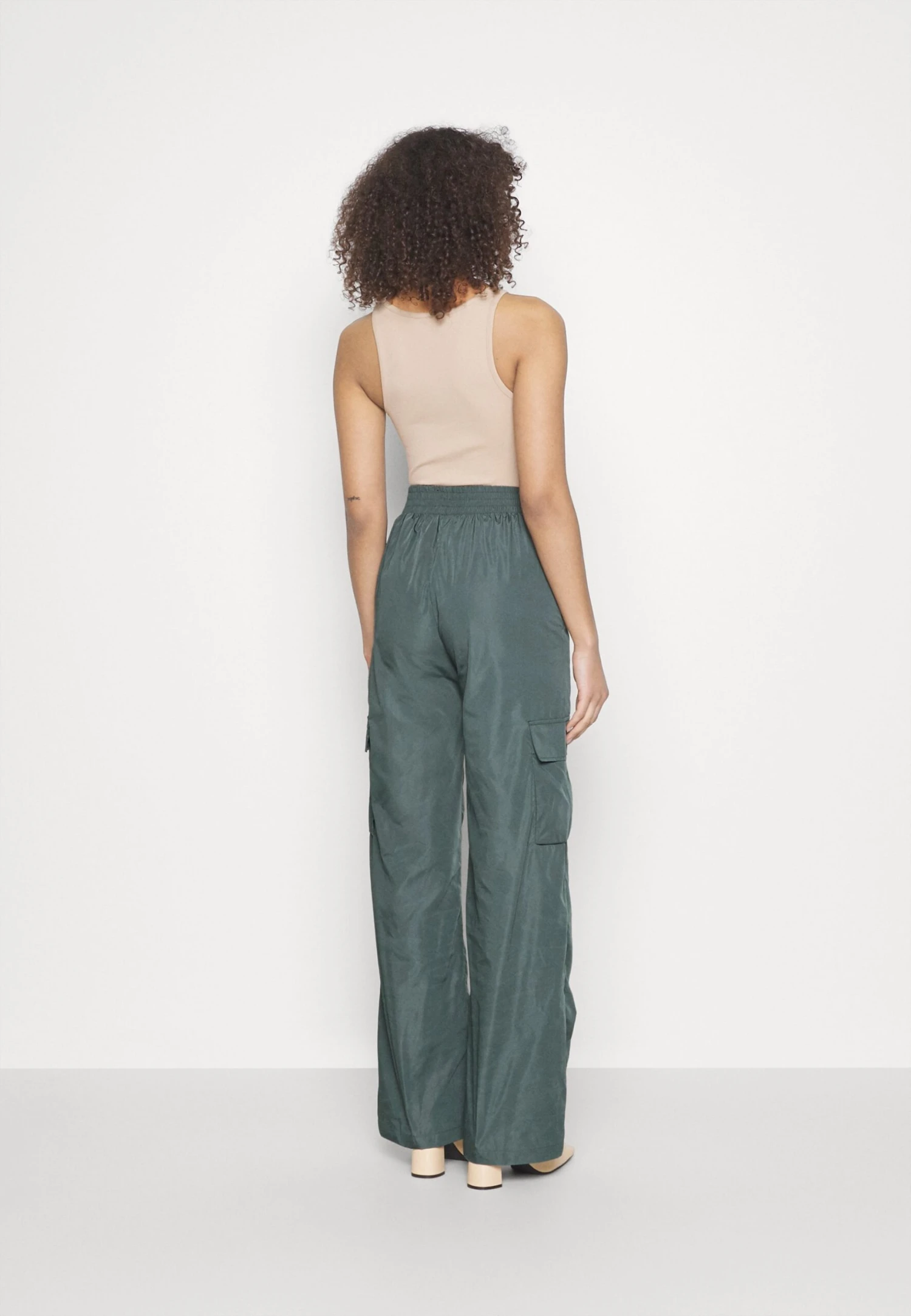 Pantalon Cargo - Dark Green – Image 3