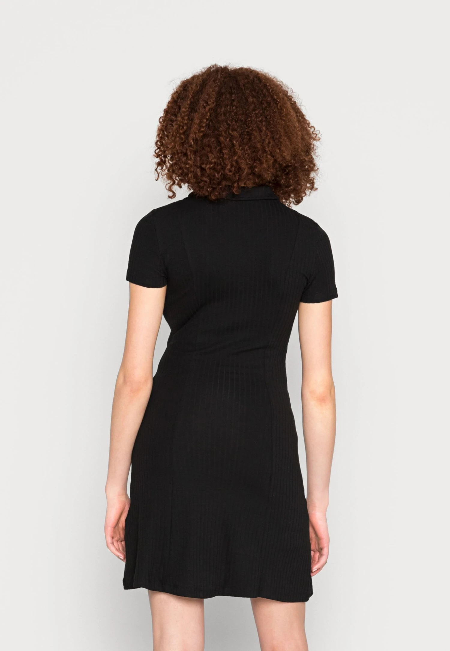 Even&Odd Robe De Jour - Black – Image 3