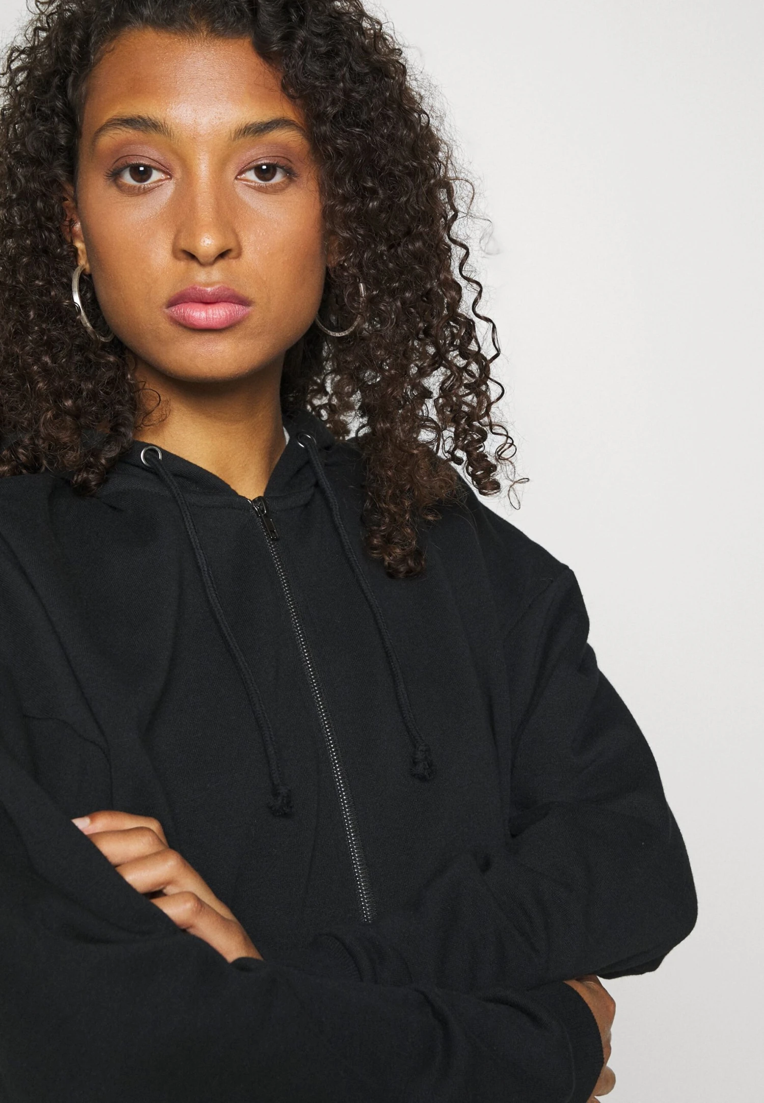 Even&Odd Sweat Zippé - Black – Image 4